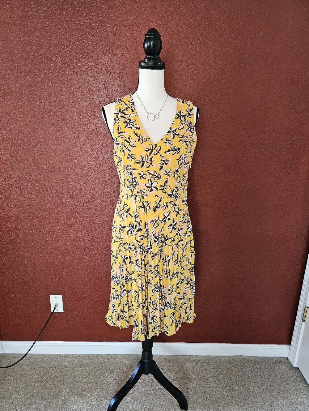 Banana Republic Yellow Floral V-Neck Midi Dress